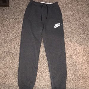 Nike Women’s Sportswear Rally Sweatpants